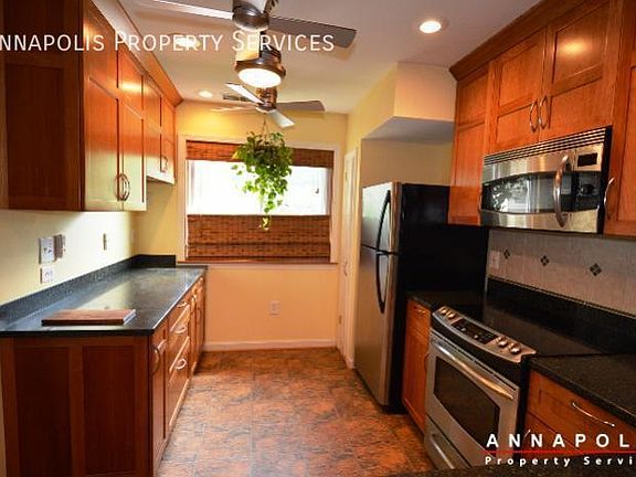 2nd image of 40 Rockwell Ct