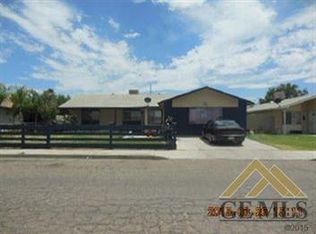 2425 Jasmine St, Wasco, CA 93280