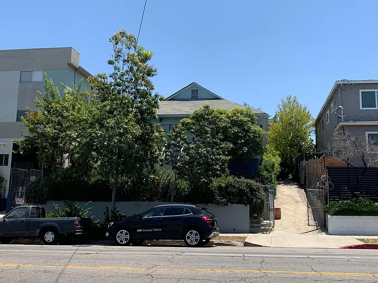 516 N Virgil Ave — Photo 12