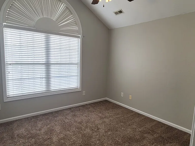 8022 Raymede Ct — Photo 11