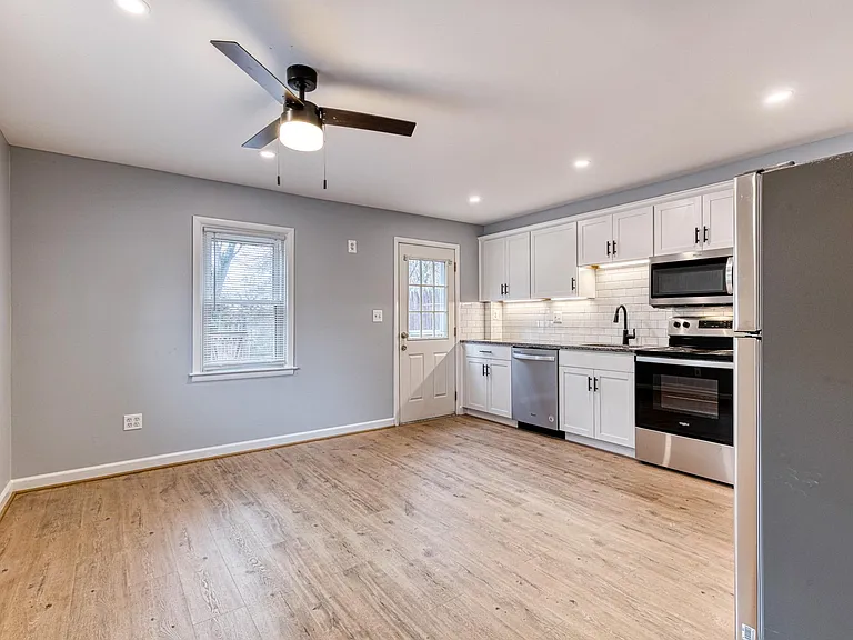 16 S Kelly Ave — Photo 6