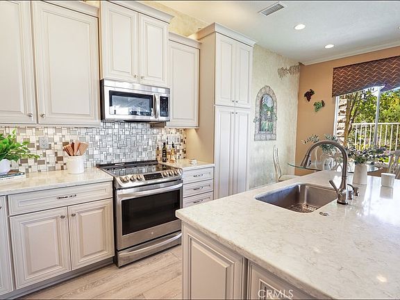 2nd image of 15 Pacifica