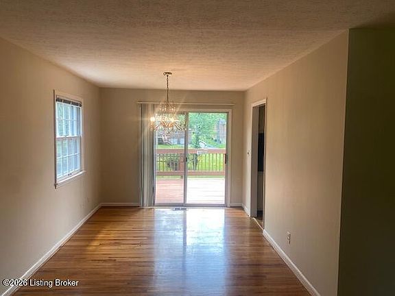 5th image of 832 Dorsey Ln