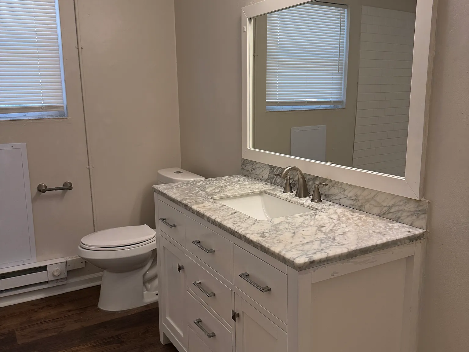 3 bed, 1120 sqft, $1,450 — Photo 2