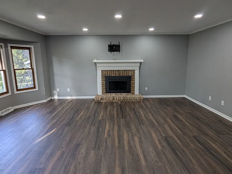 2025 Longfellow St NE — Photo 23