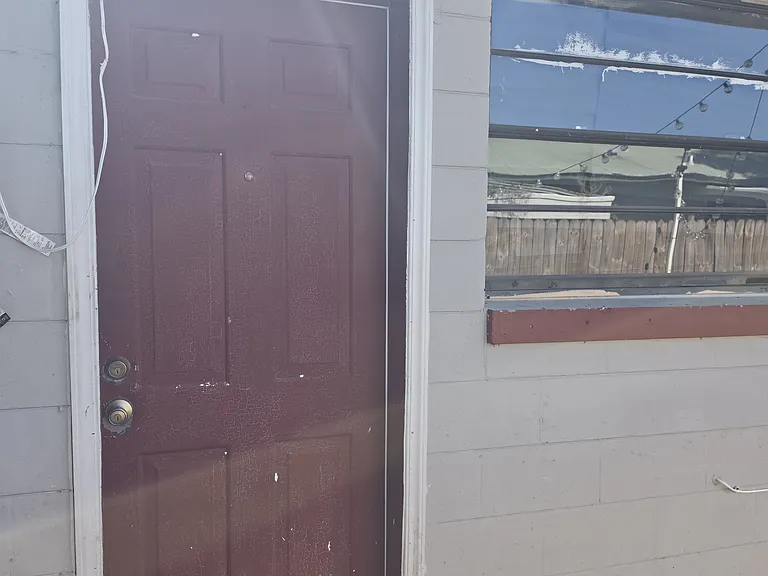 1422 Verona St — Photo 1