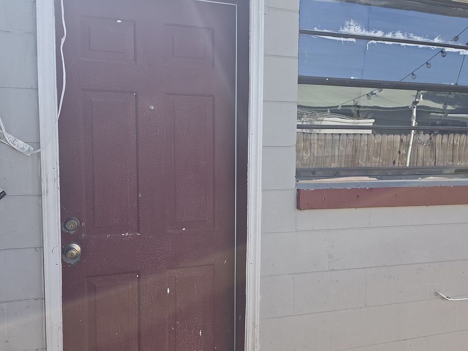 1st image of 1422 Verona St
