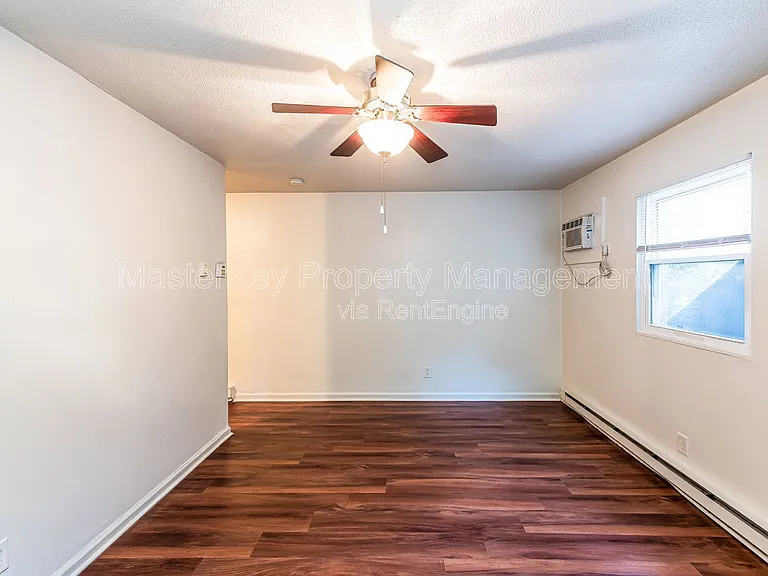 1023 Berkeley St #A — Photo 6