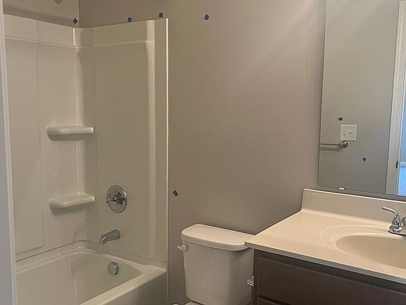 3rd image of 958 Southline Dr