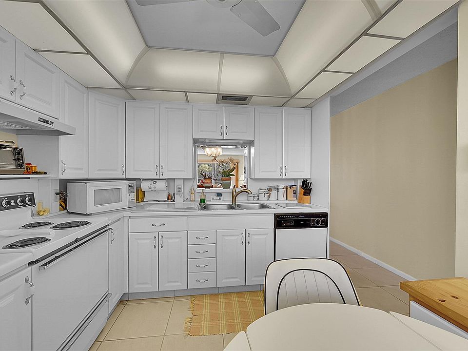 1st image of 2901 Victoria Circle #B3
