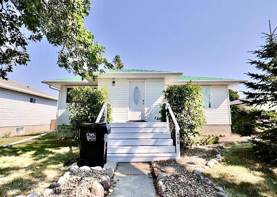 1st image of 408 S 2nd Ave E