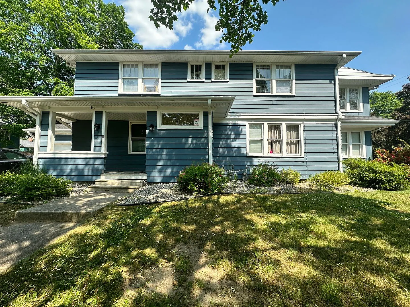 8 Elizabeth St APT B photo 1