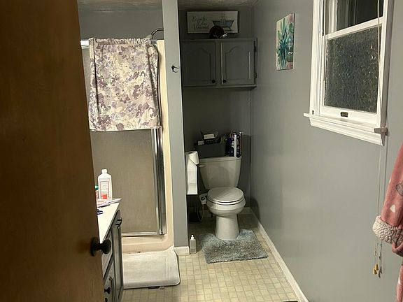 5th image of 216 W Miami St