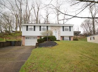 5948 Dublin Rd, Bethel Park, PA 15102