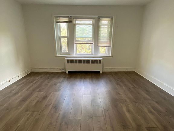 3rd image of 906 S 47th St APT 3F