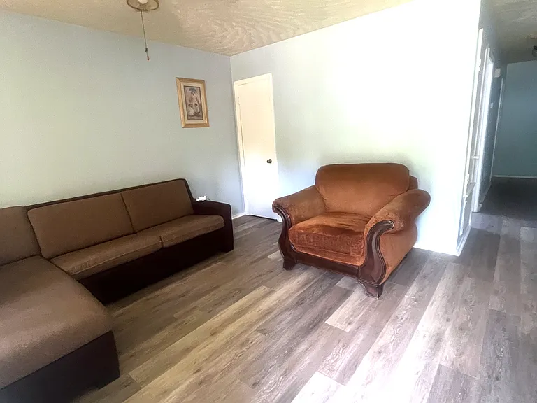 3519 Horton St — Photo 8