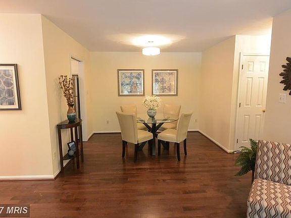 5th image of 2802 Lee Oaks Pl APT 204
