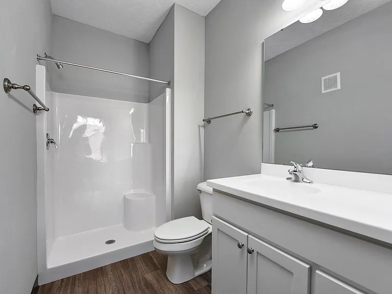 Aquamarine Apartments — Photo 104