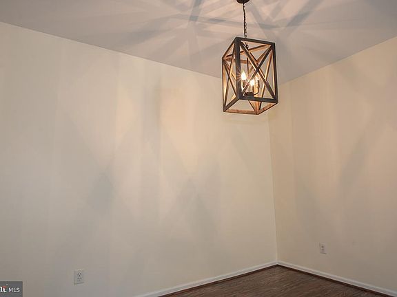 5th image of 6535 Grange Ln Unit 302