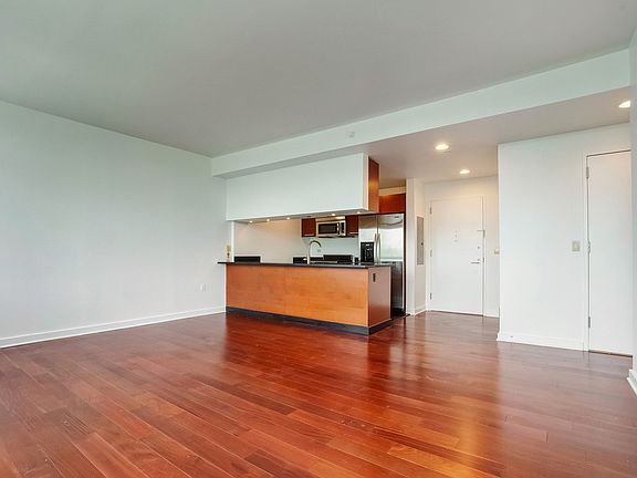 4th image of 1485 5th Ave APT 8B