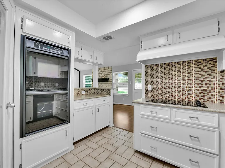 11110 Sagecountry Dr — Photo 13