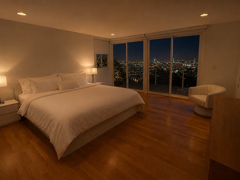 8376 Hollywood Blvd — Photo 43