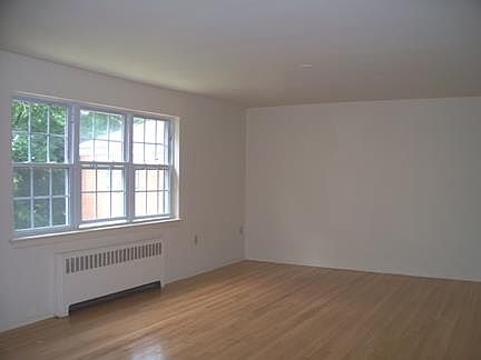 3rd image of 40 Verona Pl APT A5