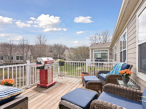 3rd image of 8377 Crabapple Ct