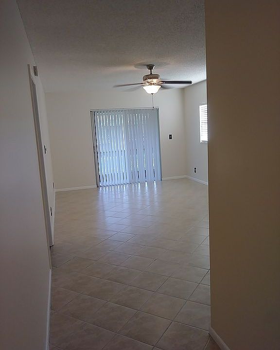 1st image of 4125 NW 88th Ave APT 204