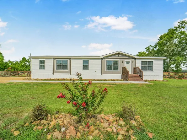 1566 County Road 610 #E, Dayton, TX 77535
