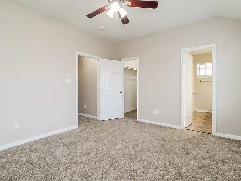 4946 N Cancun Dr — Photo 11