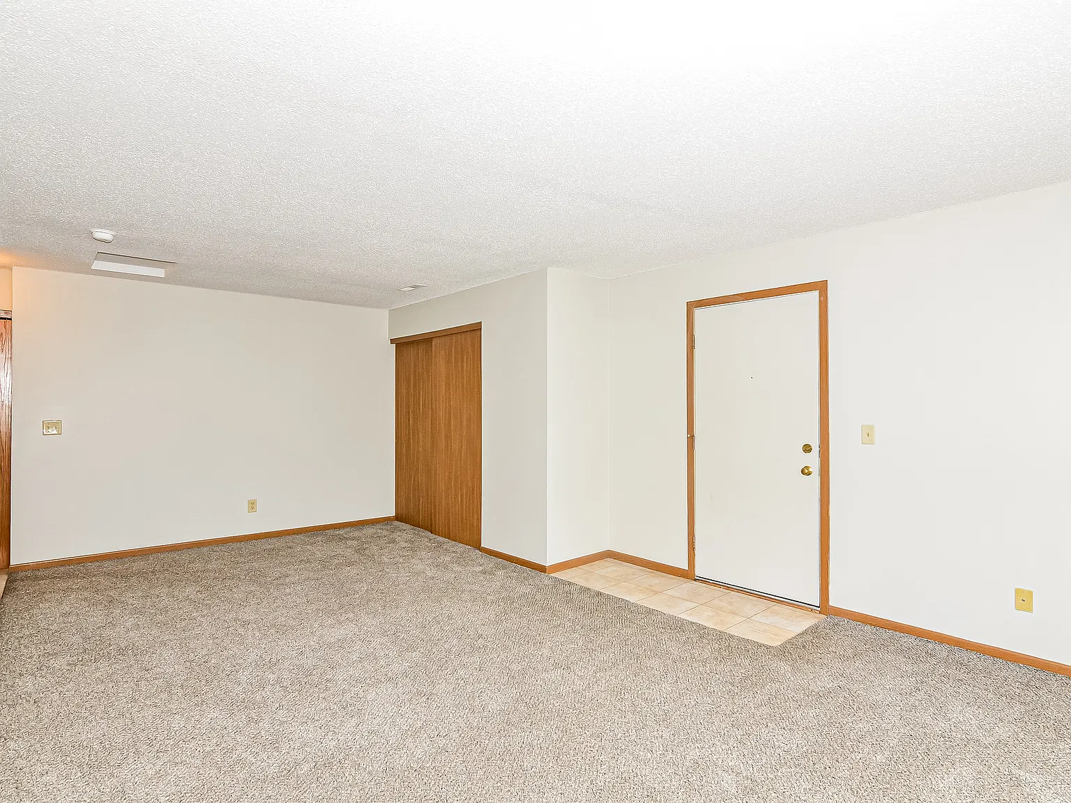 Parkside Apartments on Lexington — Photo 3