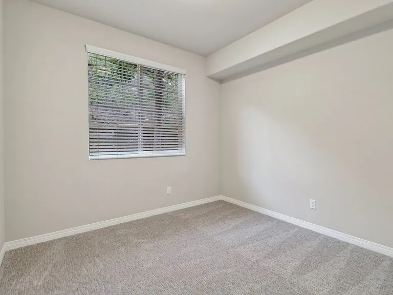 Costa Pointe Luxury 3-4 Bedroom Townhomes — Photo 58