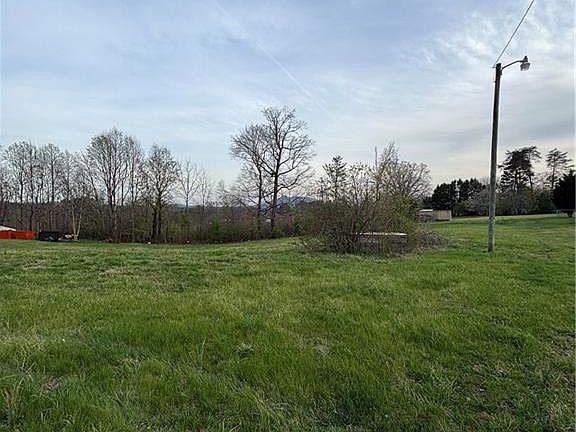 3rd image of 166 Springfield Rd Lot 5