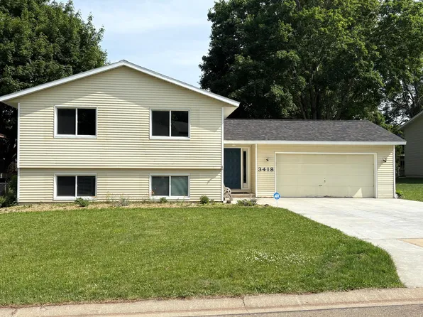3418 Chalet View Ln NW, Rochester, MN 55901