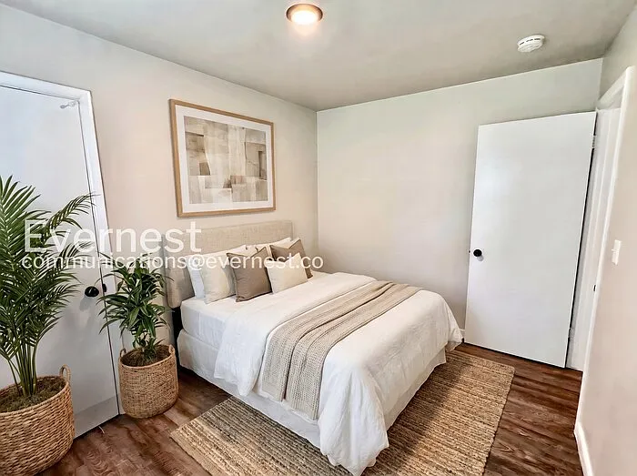 802 N Birch St — Photo 18