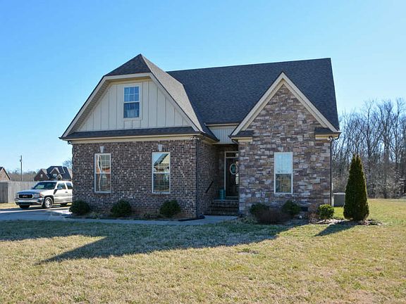 2nd image of 1039 Laramie Ct