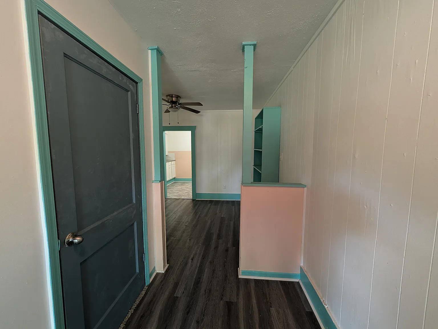 3 bed, 800 sqft, $1,700 — Photo 2