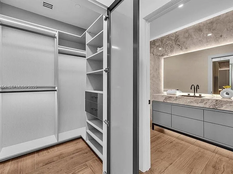 888 Biscayne Blvd #5704 — Photo 48