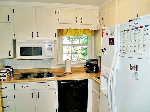 2nd image of 2360 Wakita Dr SE