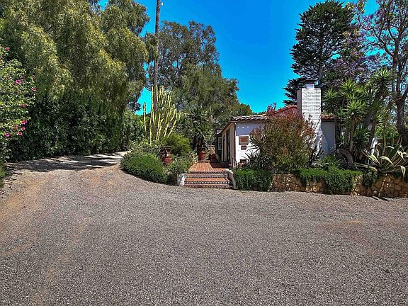 3rd image of 648 Buena Vista Dr