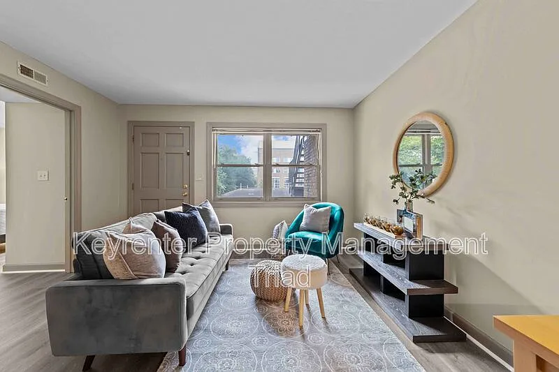 2 bed, 2.0 bath, $1,000 — Photo 2