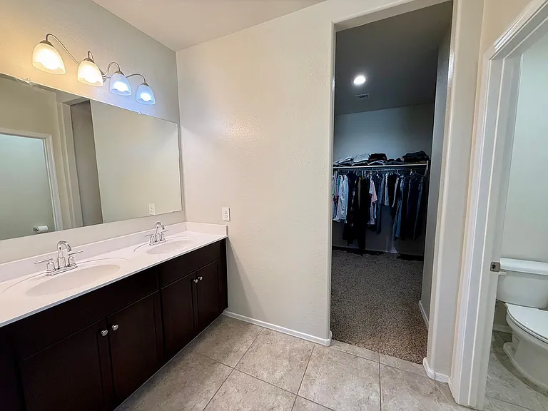 2207 S 46th St — Photo 14