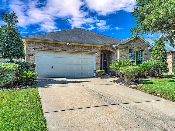 3rd image of 2823 Sage Creek Ct