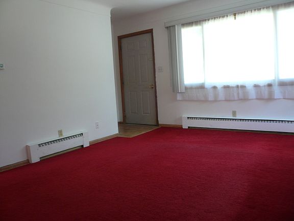 3rd image of 1657 Woodbridge St