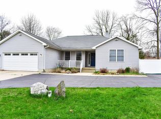 6387 Green Rd, Haslett, MI 48840