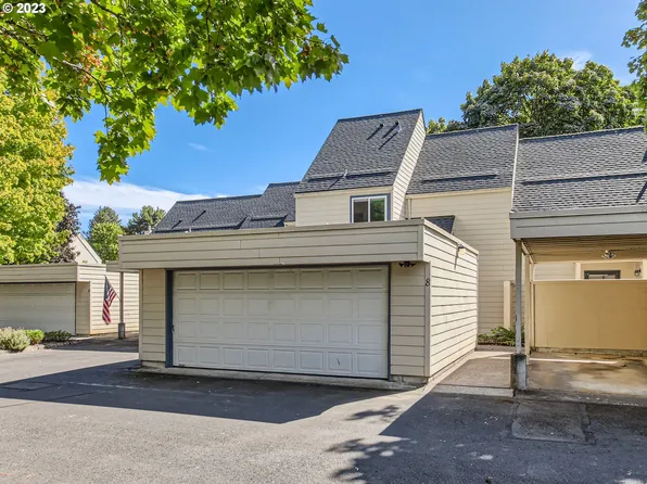 361 NE Village Squire Ave Unit 8, Gresham, OR 97030