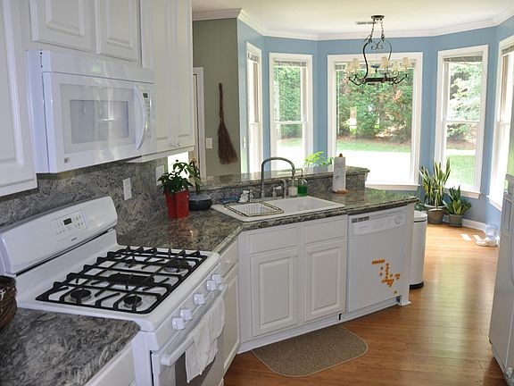 Kitchen, Breakfast area