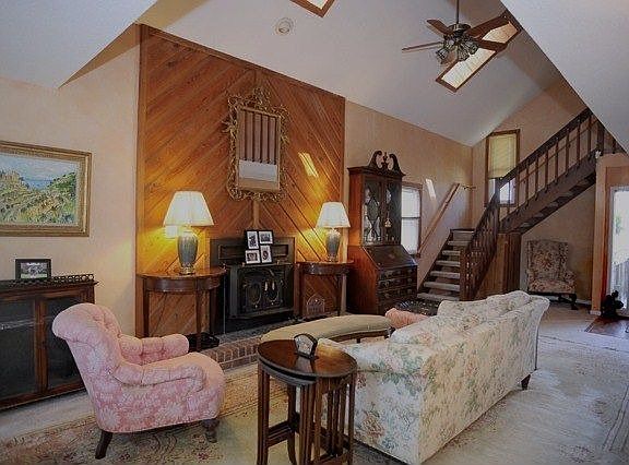 2nd image of 817 Winwood Dr