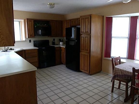 3rd image of 6300 Brownlee Ln